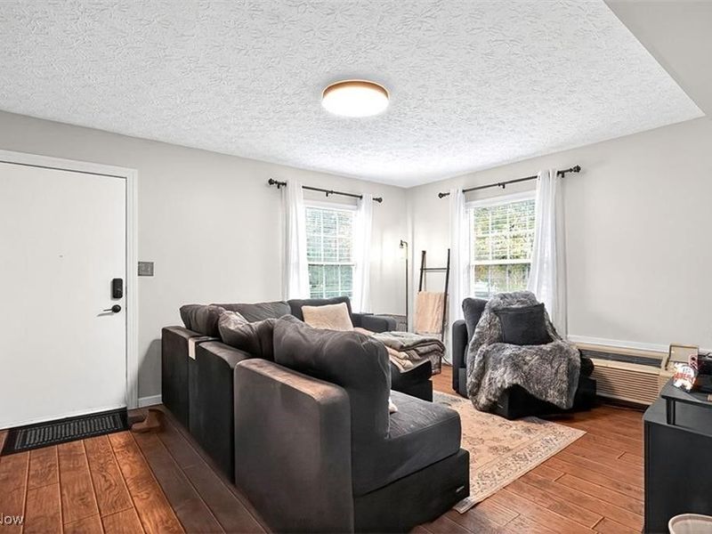 1473 Munroe Falls Avenue, Cuyahoga Falls, OH 44221 Photo 7