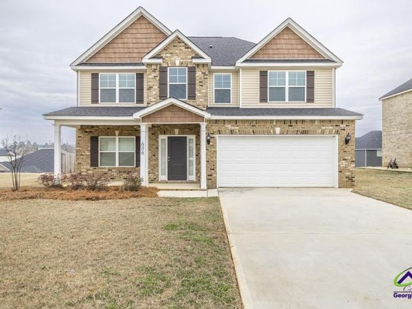 606 Samantha Brooke Parkway, Bonaire, GA 31005