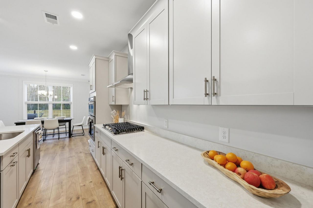 8699 Windsor Hill Boulevard Photo 10