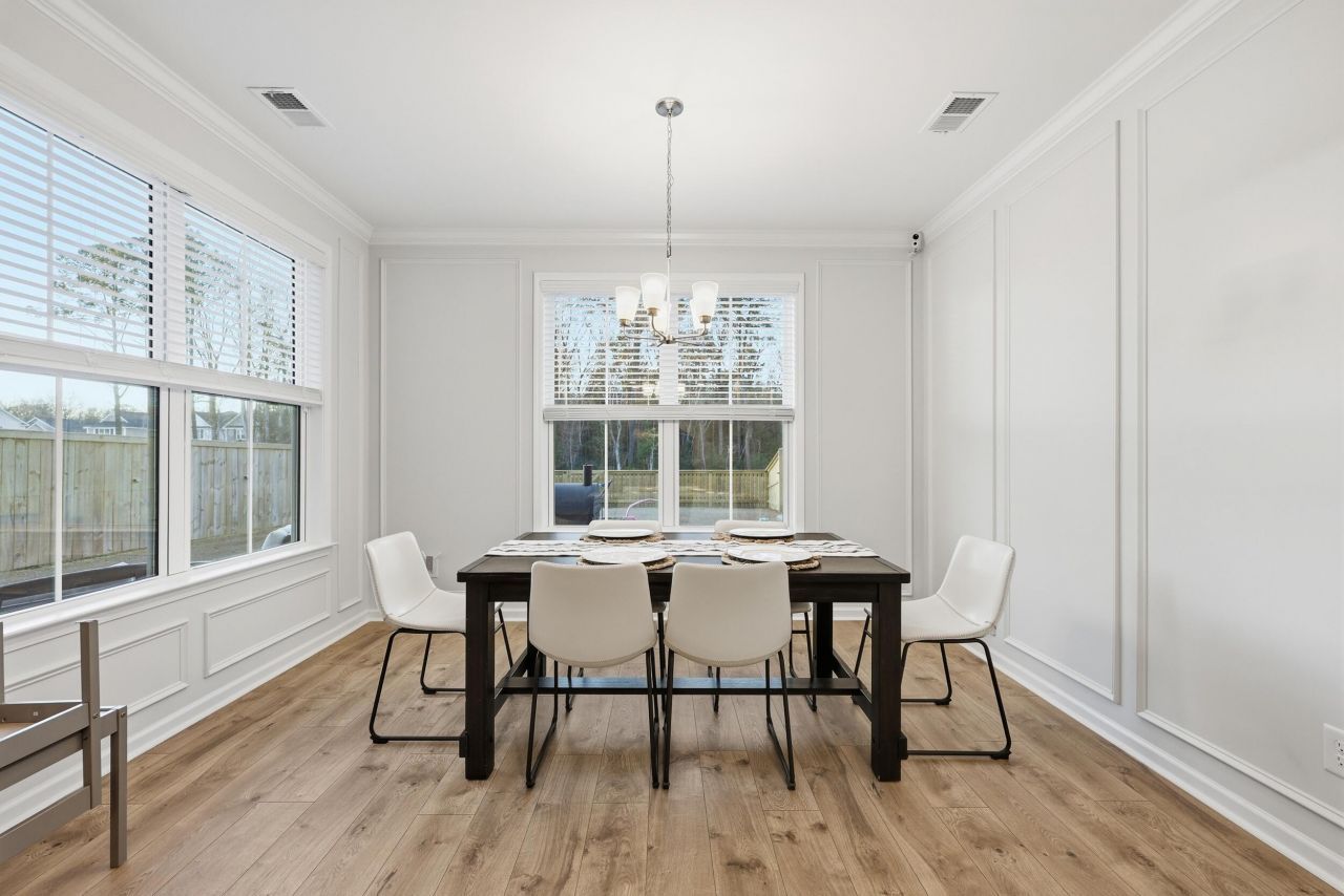 8699 Windsor Hill Boulevard Photo 14