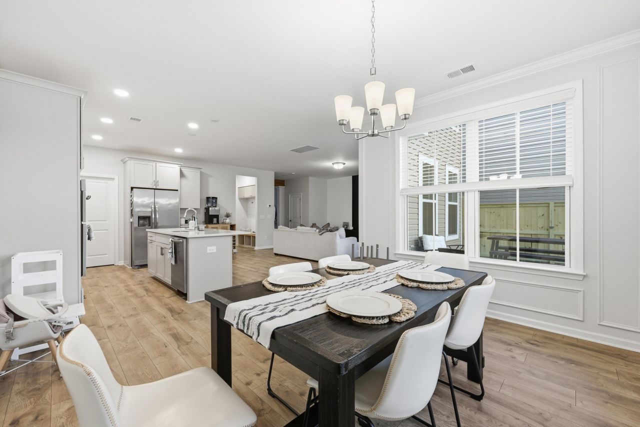 8699 Windsor Hill Boulevard Photo 15