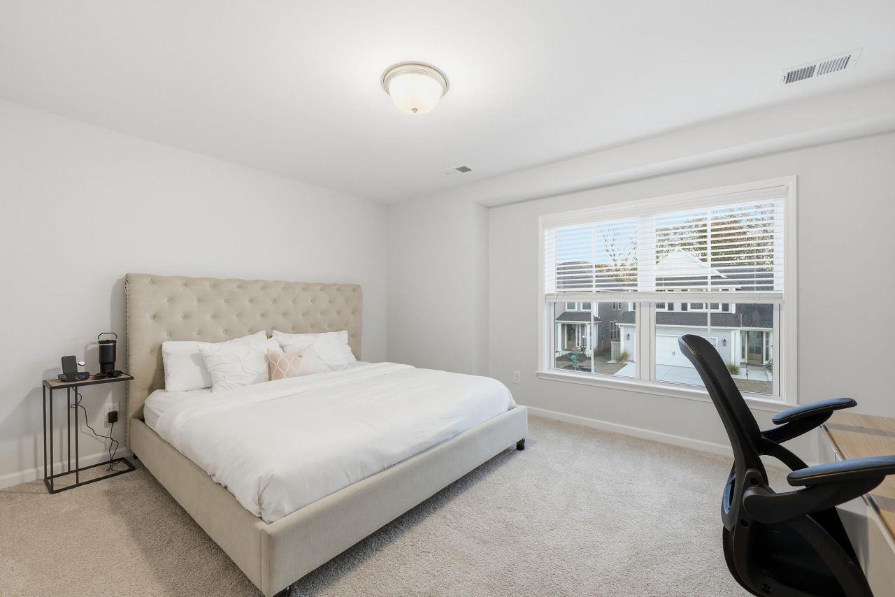 8699 Windsor Hill Boulevard Photo 24