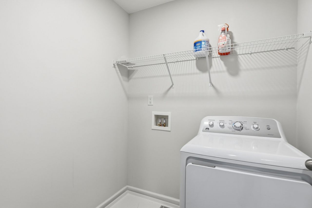 8699 Windsor Hill Boulevard Photo 28