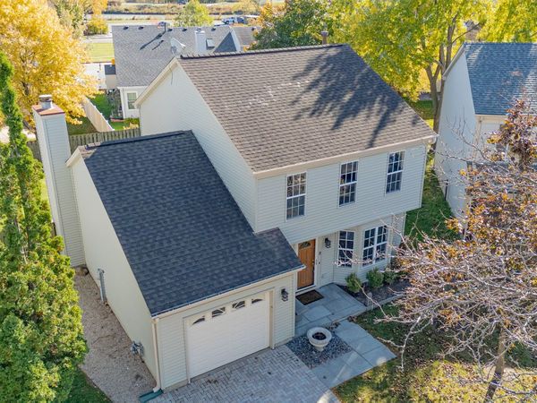 1305 Spalding Drive, Mundelein, IL 60060