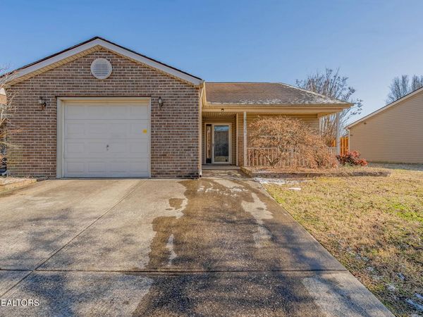 9928 Tinsmith Way, Knoxville, TN 37931