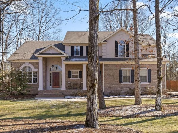 3700 Scenic Hollow Lane, Signal Mountain, TN 37377