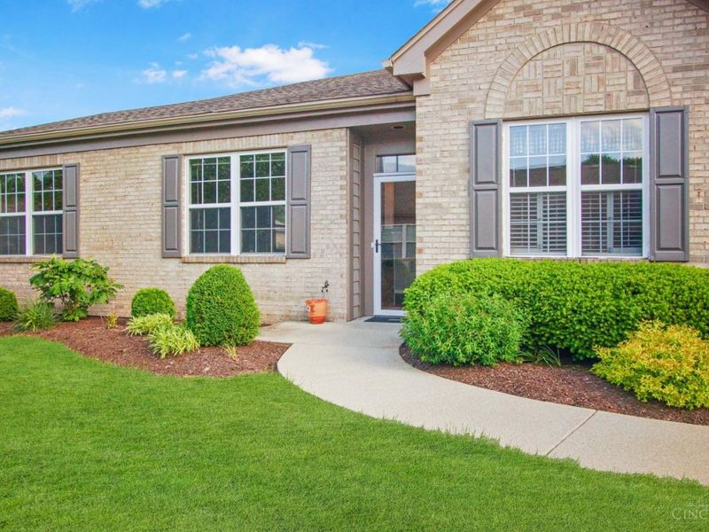 8903 Eastwind Way, West Chester, OH 45069 Photo 2