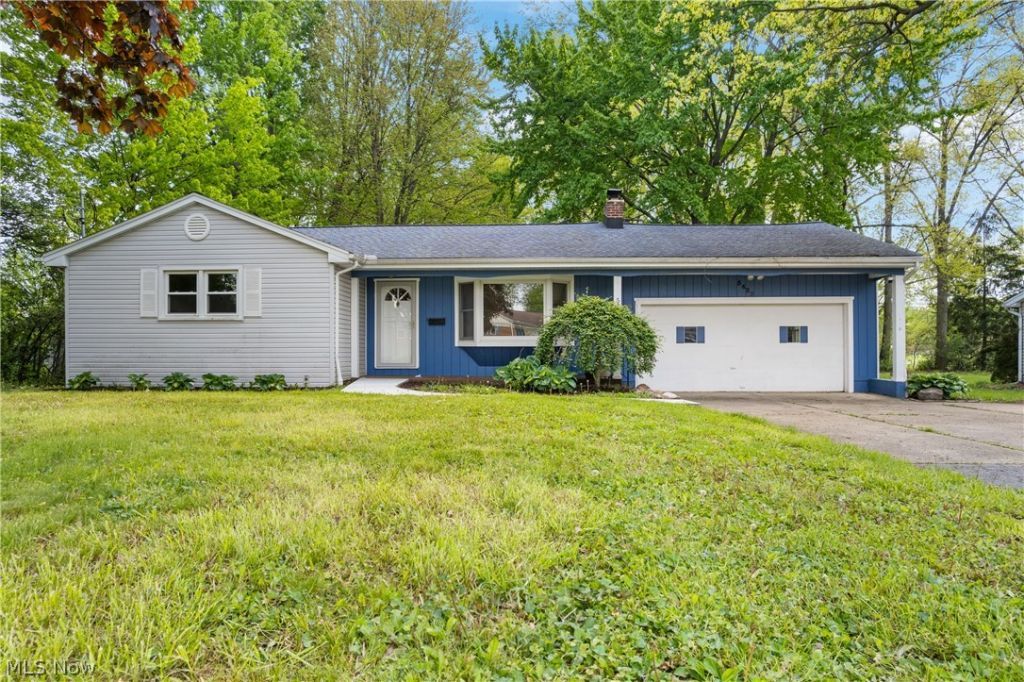 5425 Sheridan Road Youngstown, OH 44514