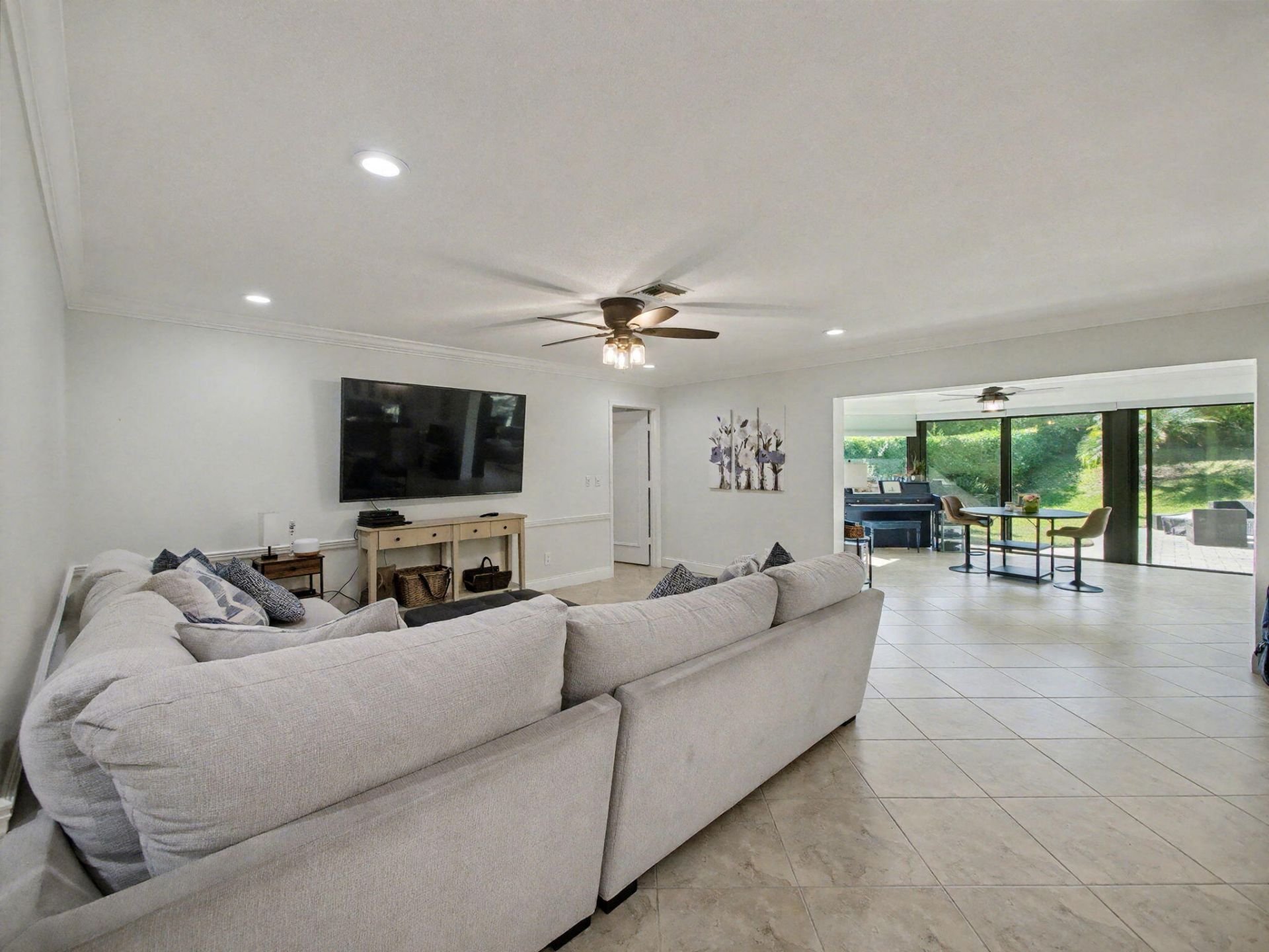 720 Muirfield Circle, Atlantis, FL 33462 Main Photo