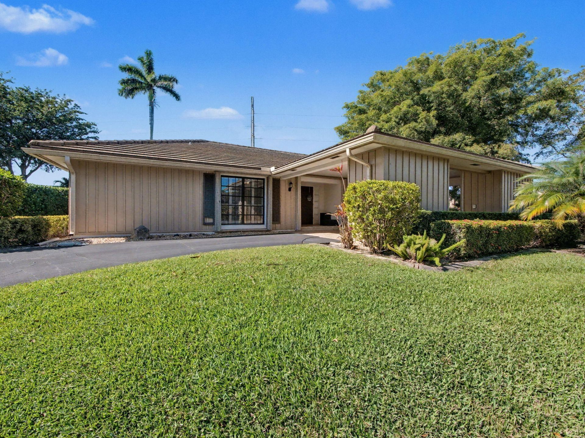 720 Muirfield Circle, Atlantis, FL 33462 Photo