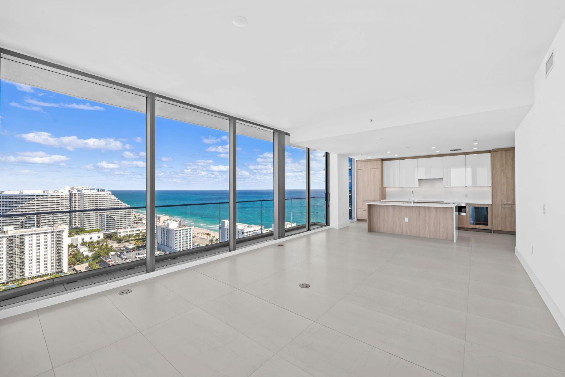 153 N Seabreeze, Unit 2404-S, Fort Lauderdale, FL 33304 Photo