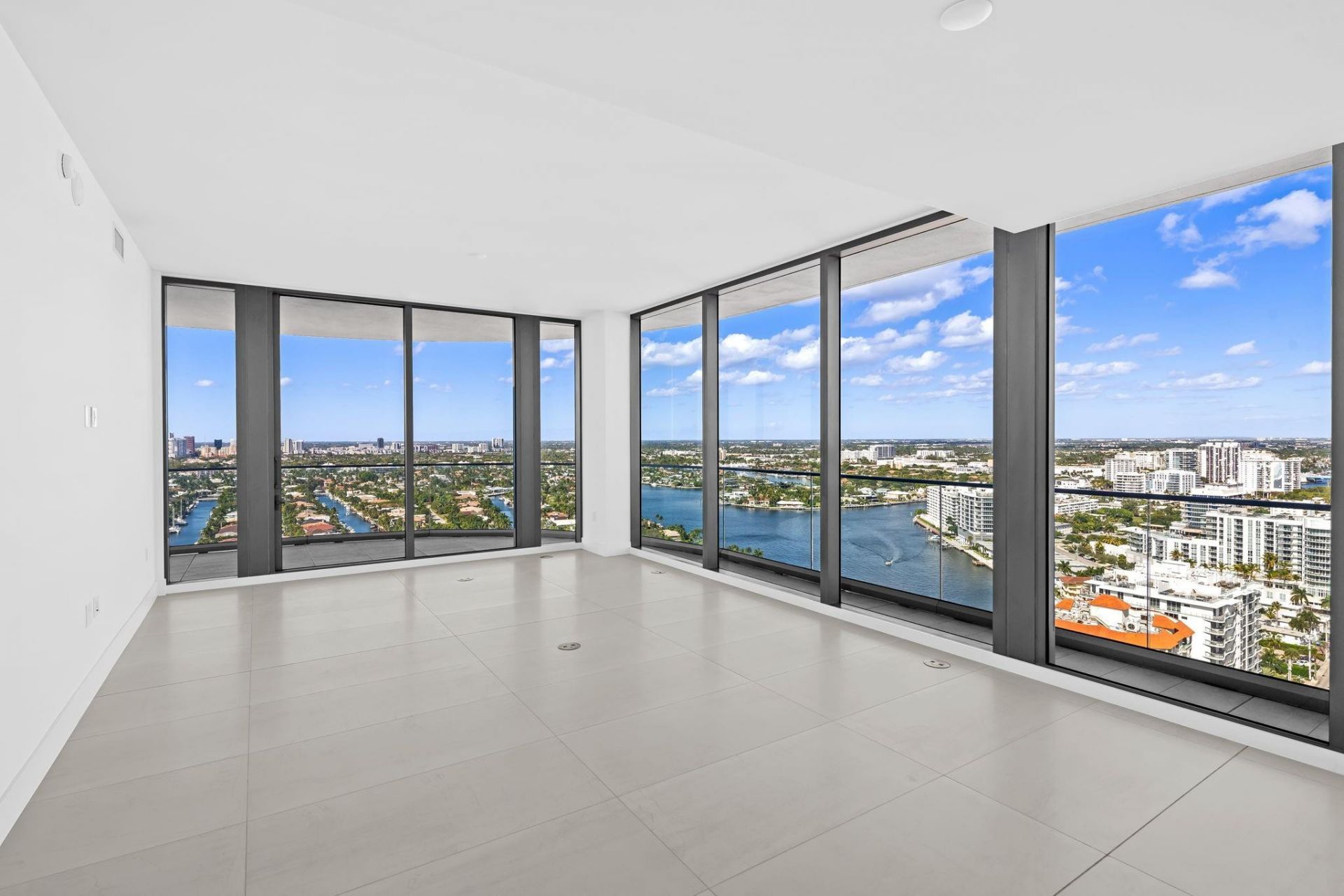 153 N Seabreeze, Unit 2404-S, Fort Lauderdale, FL 33304 Photo