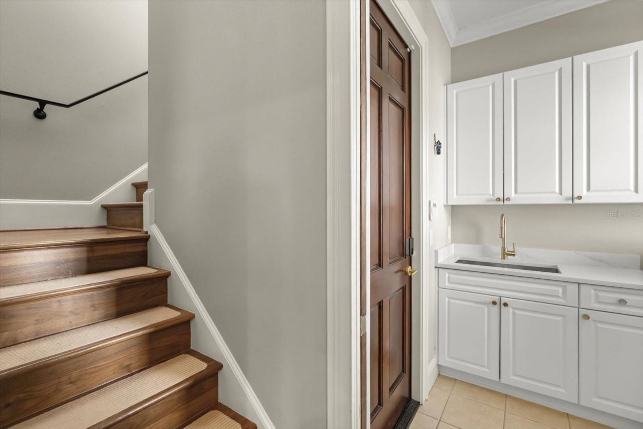 4381 New Broad Street, Orlando, FL 32814 Photo