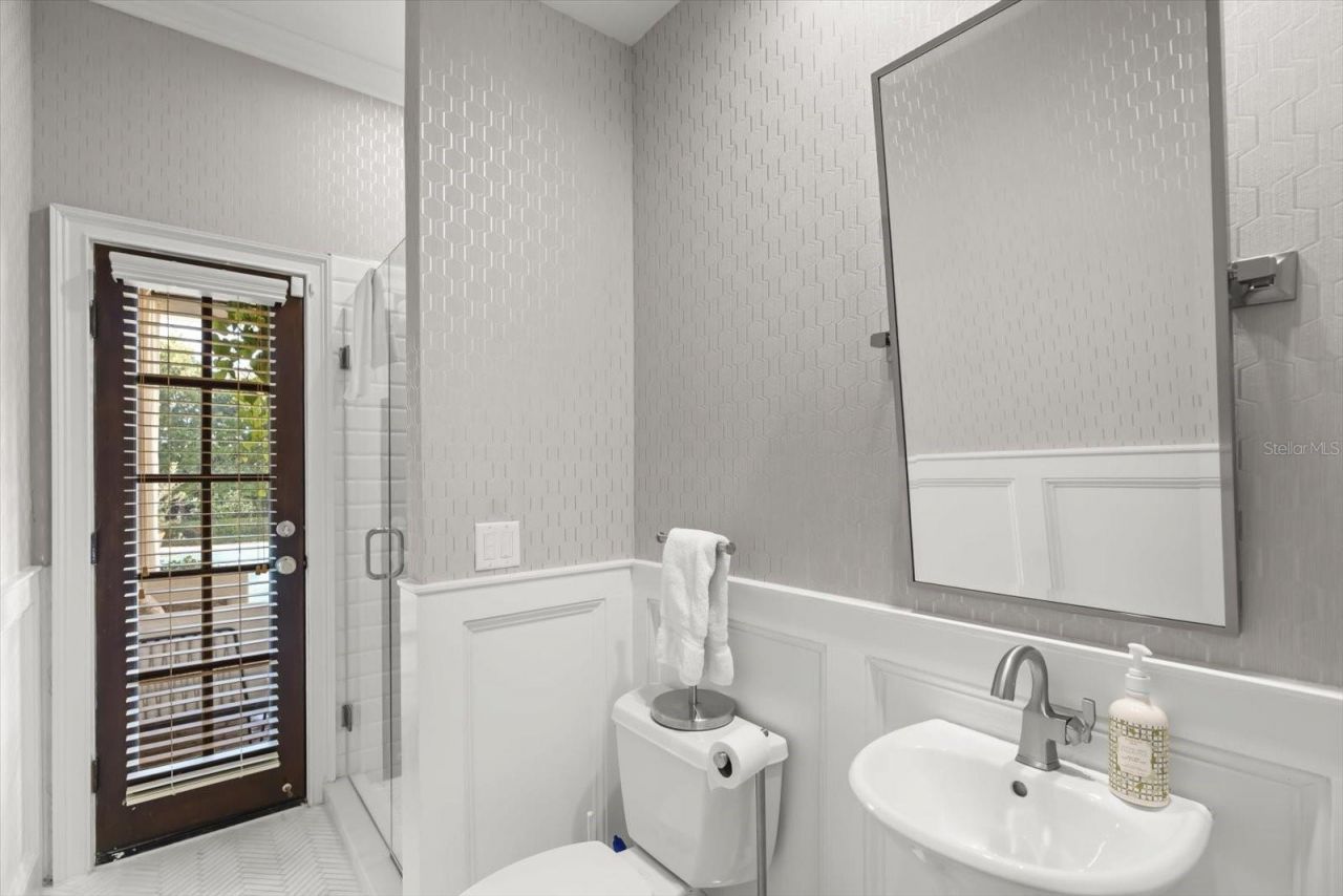 4381 New Broad Street, Orlando, FL 32814 Photo