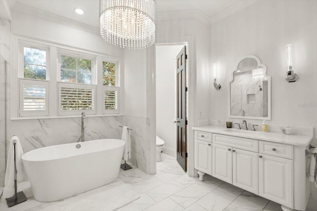 4381 New Broad Street, Orlando, FL 32814 Photo