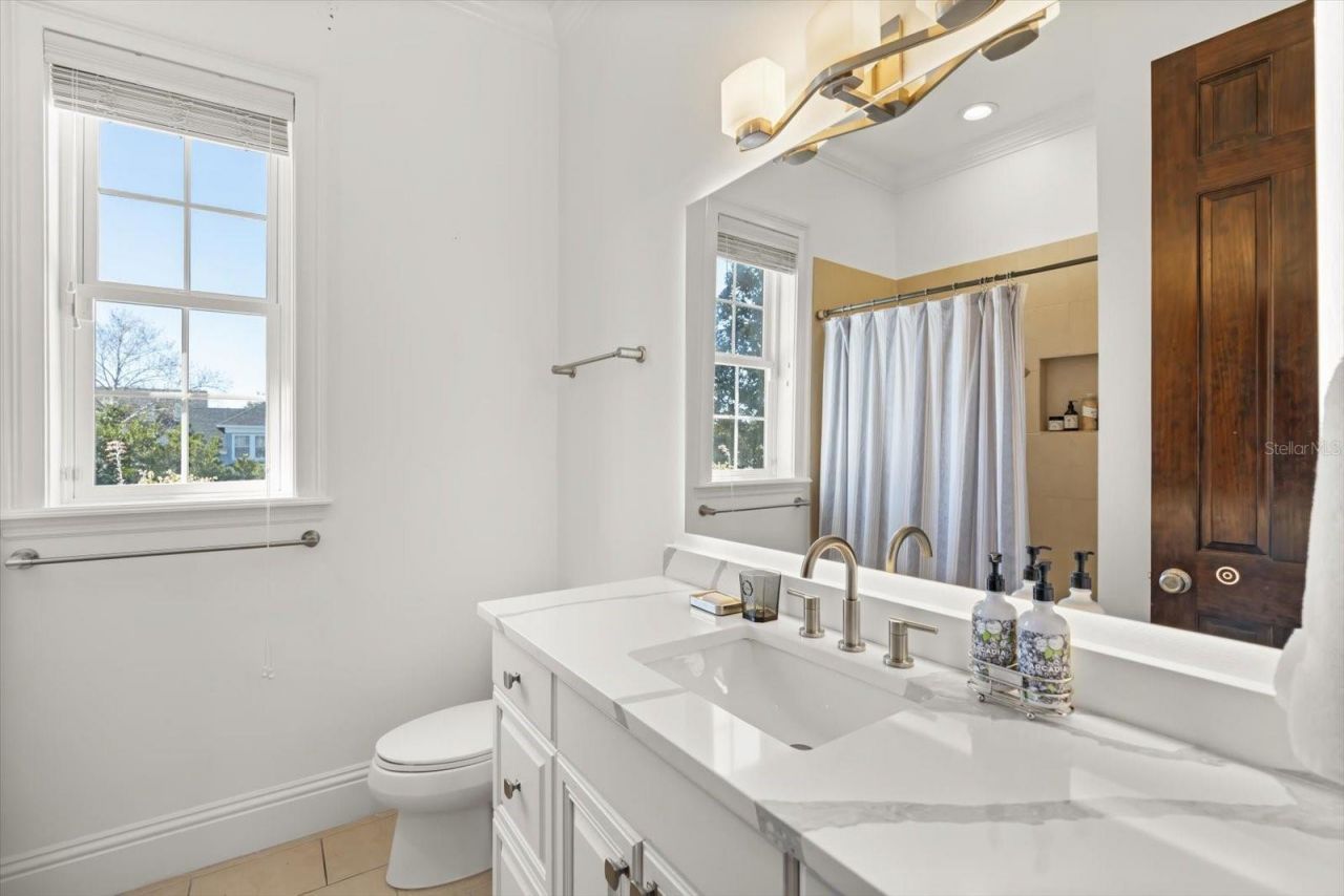 4381 New Broad Street, Orlando, FL 32814 Photo