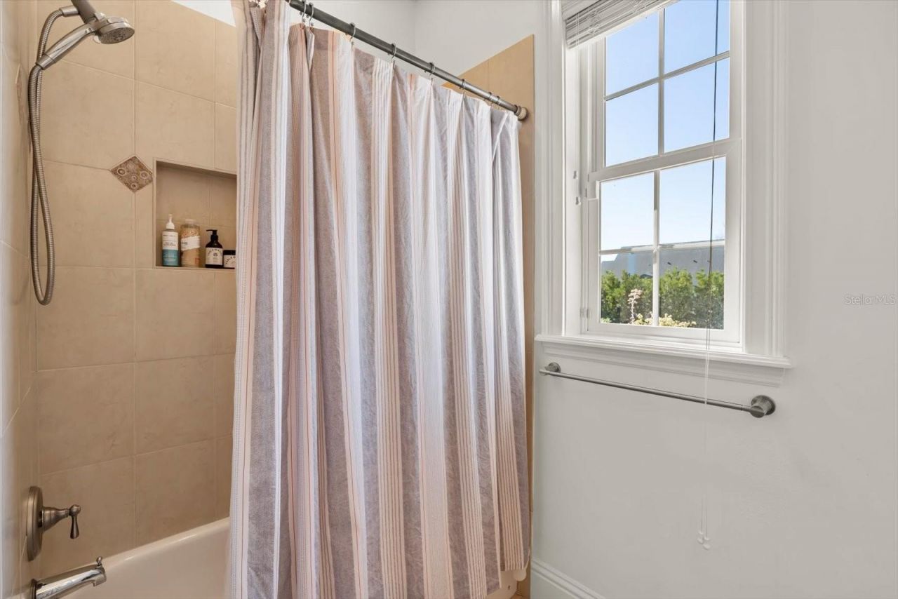 4381 New Broad Street, Orlando, FL 32814 Photo