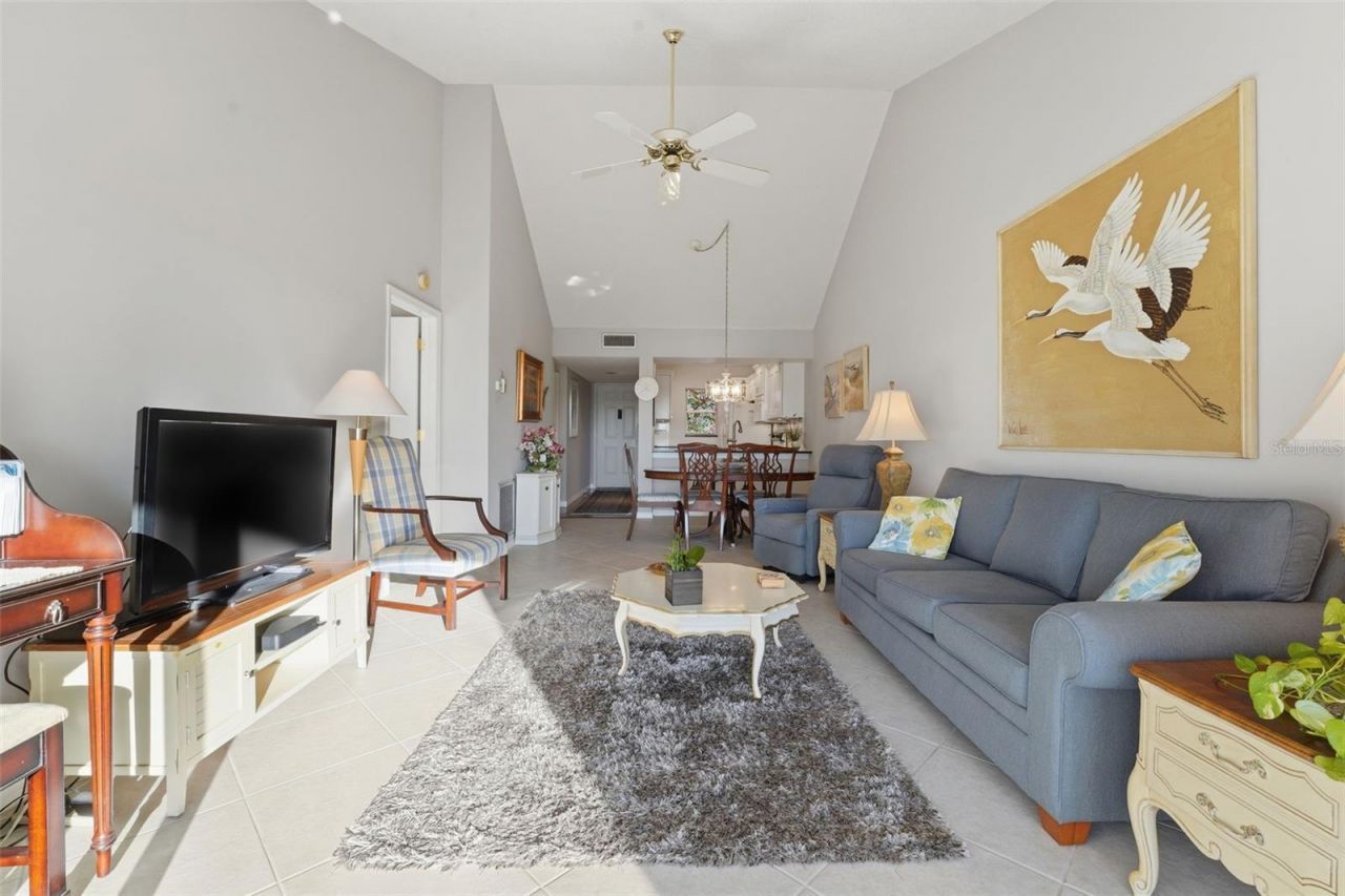 437 Cerromar Lane, Unit 520, Venice, FL 34293 Photo