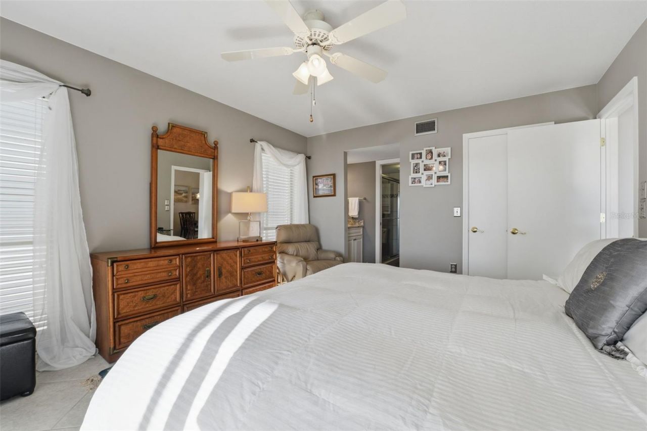 437 Cerromar Lane, Unit 520, Venice, FL 34293 Photo