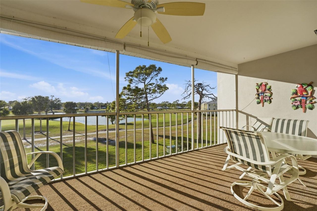 437 Cerromar Lane, Unit 520, Venice, FL 34293 Photo