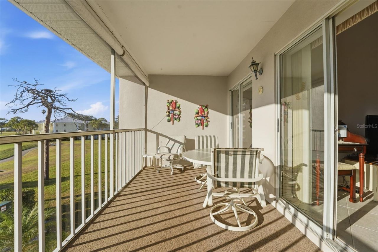 437 Cerromar Lane, Unit 520, Venice, FL 34293 Photo