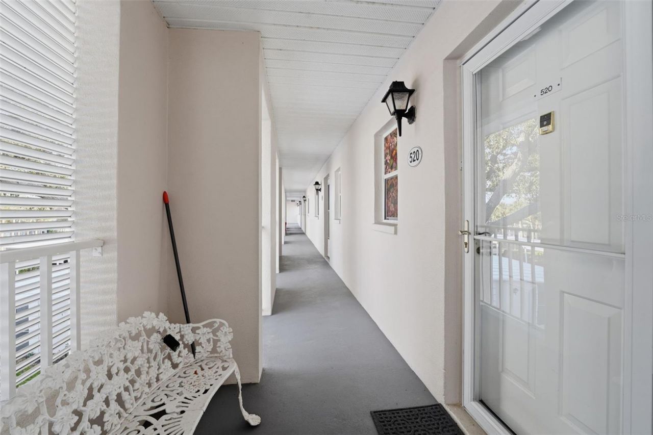 437 Cerromar Lane, Unit 520, Venice, FL 34293 Photo