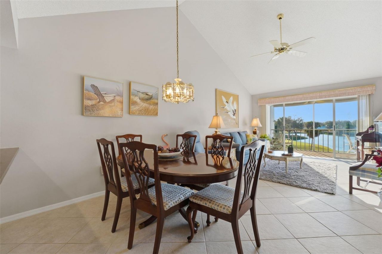 437 Cerromar Lane, Unit 520, Venice, FL 34293 Photo