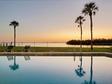 7318 WESTMORELAND DRIVE, SARASOTA, FL 34243