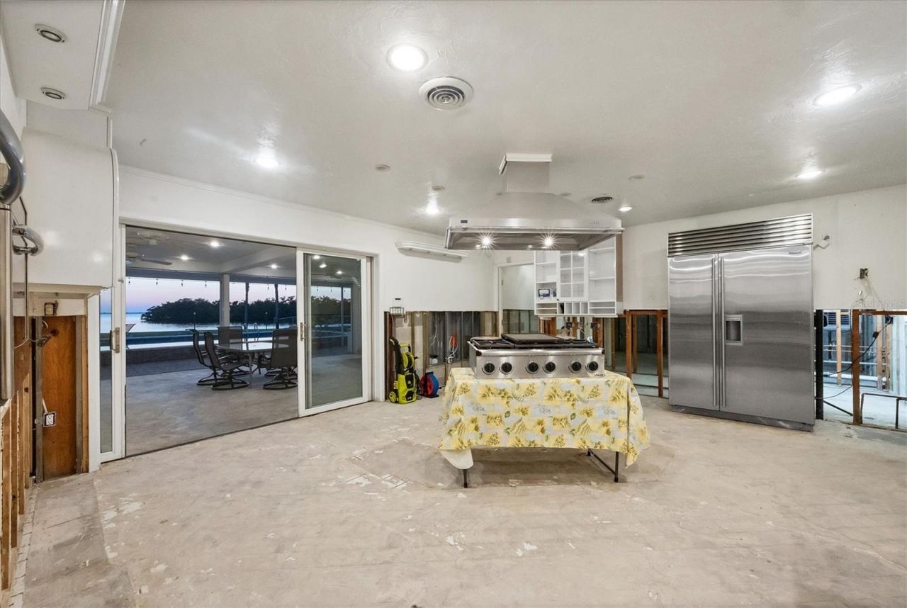 7318 Westmoreland Drive, Sarasota, FL 34243 Photo