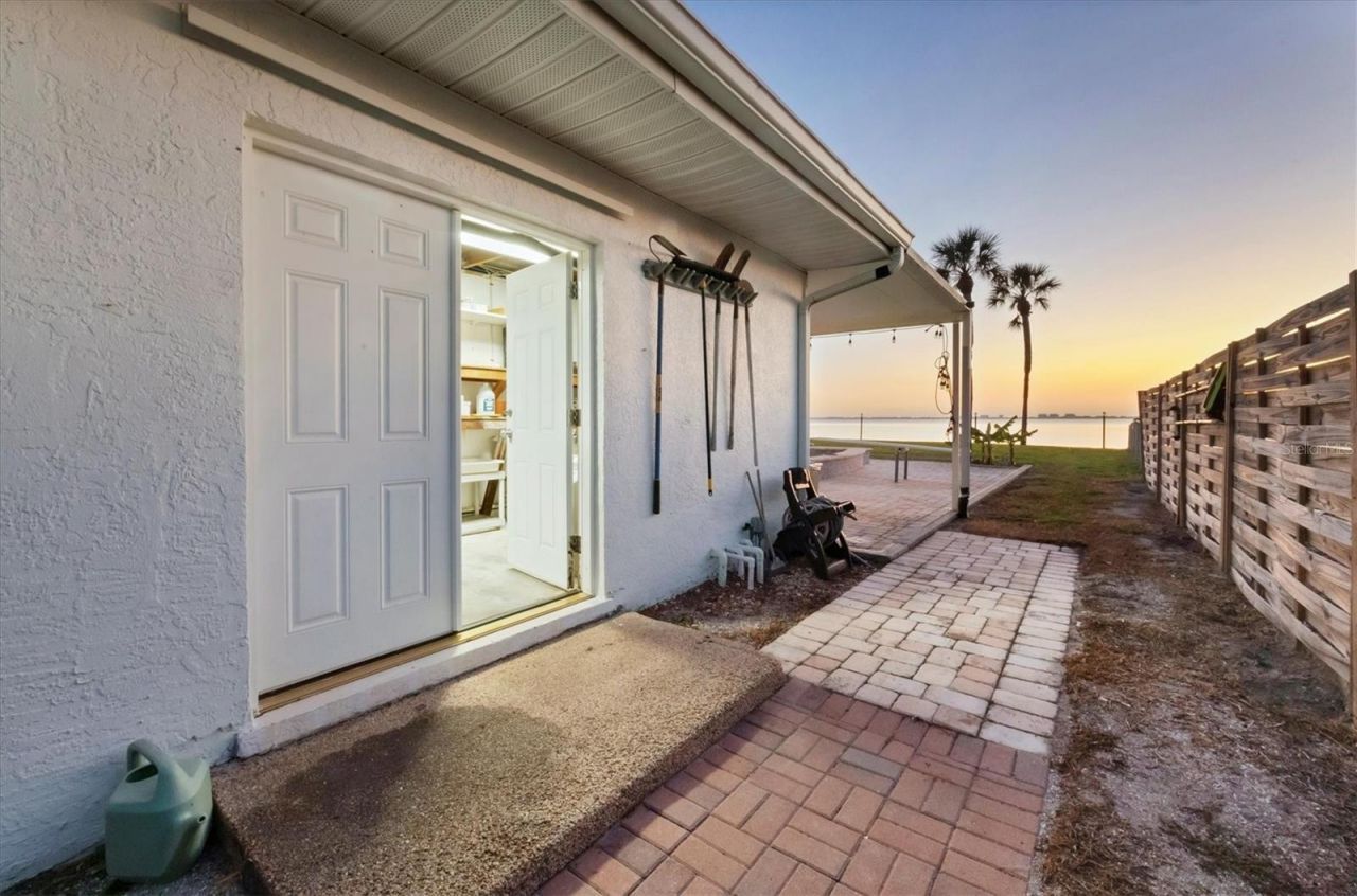 7318 Westmoreland Drive, Sarasota, FL 34243 Photo