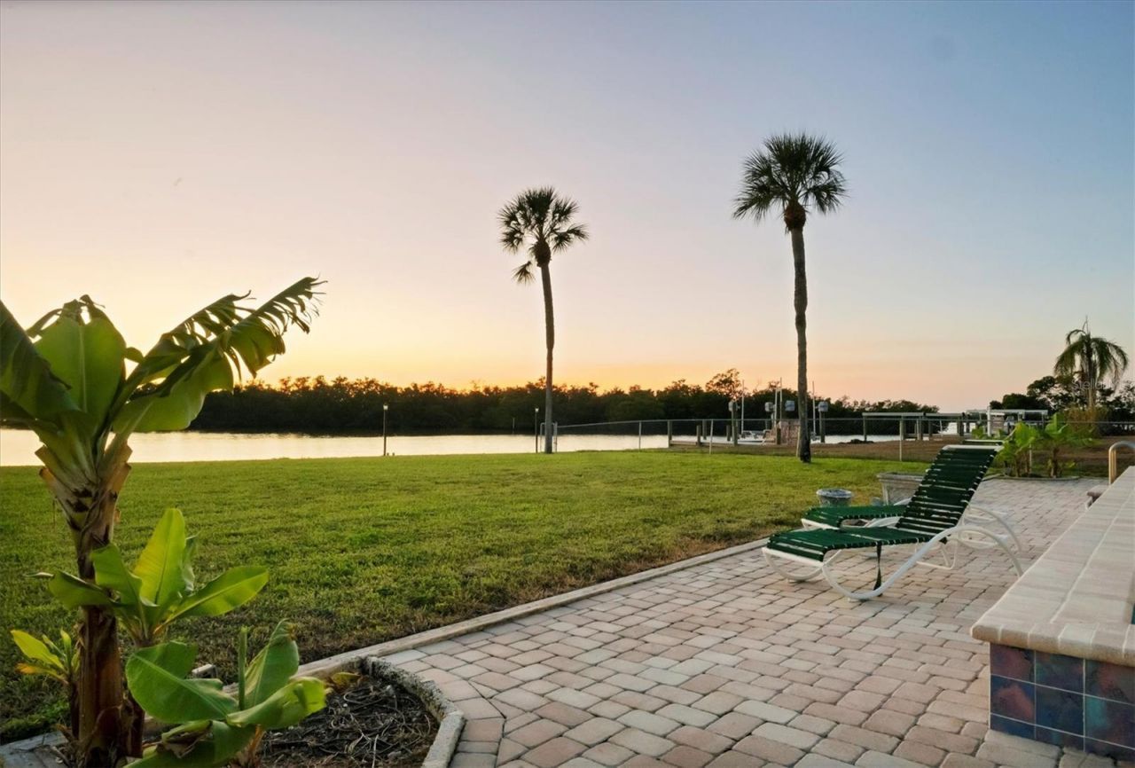 7318 Westmoreland Drive, Sarasota, FL 34243 Photo