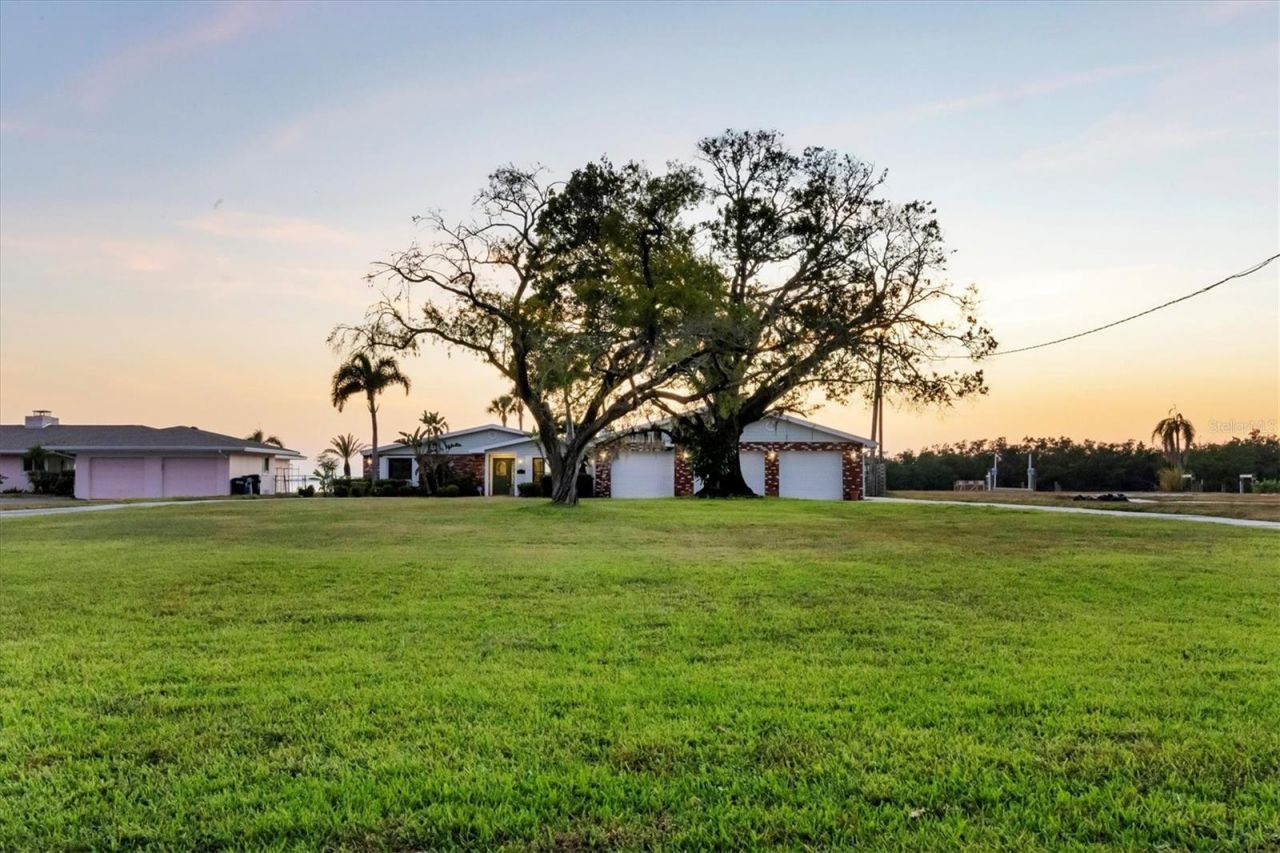 7318 Westmoreland Drive, Sarasota, FL 34243 Photo