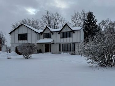 8313 West Point Drive, East Amherst, NY 14051