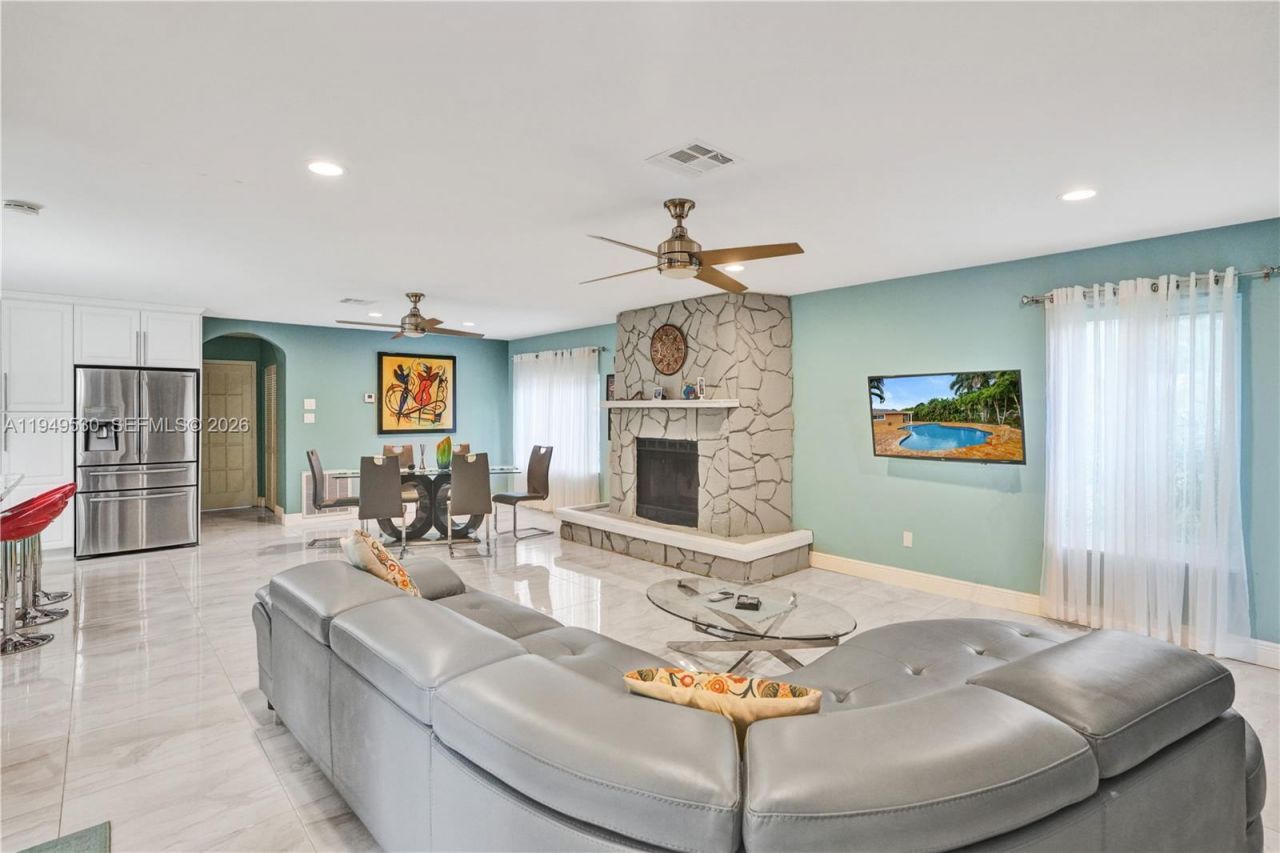 11201 NW 4th Court, Plantation, FL 33325 Photo