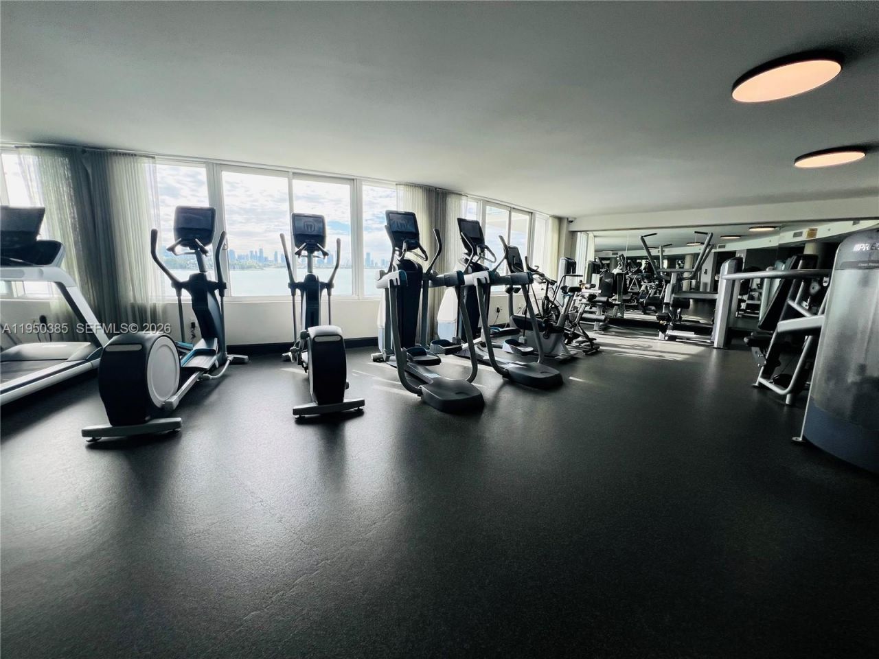 1100 West Ave , Unit 910, Miami Beach, FL 33139 Photo