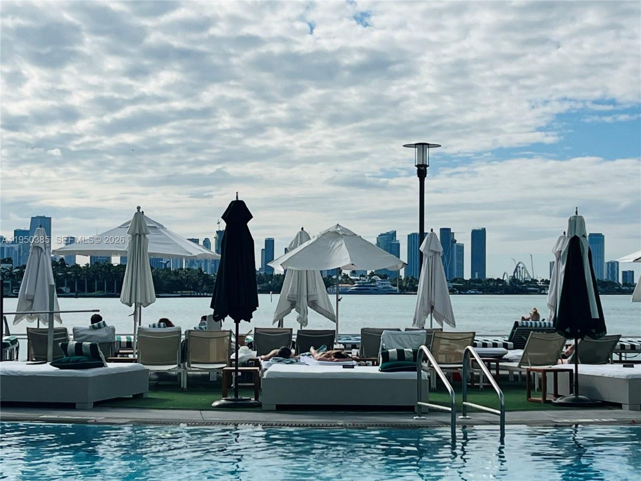 1100 West Ave , Unit 910, Miami Beach, FL 33139 Photo