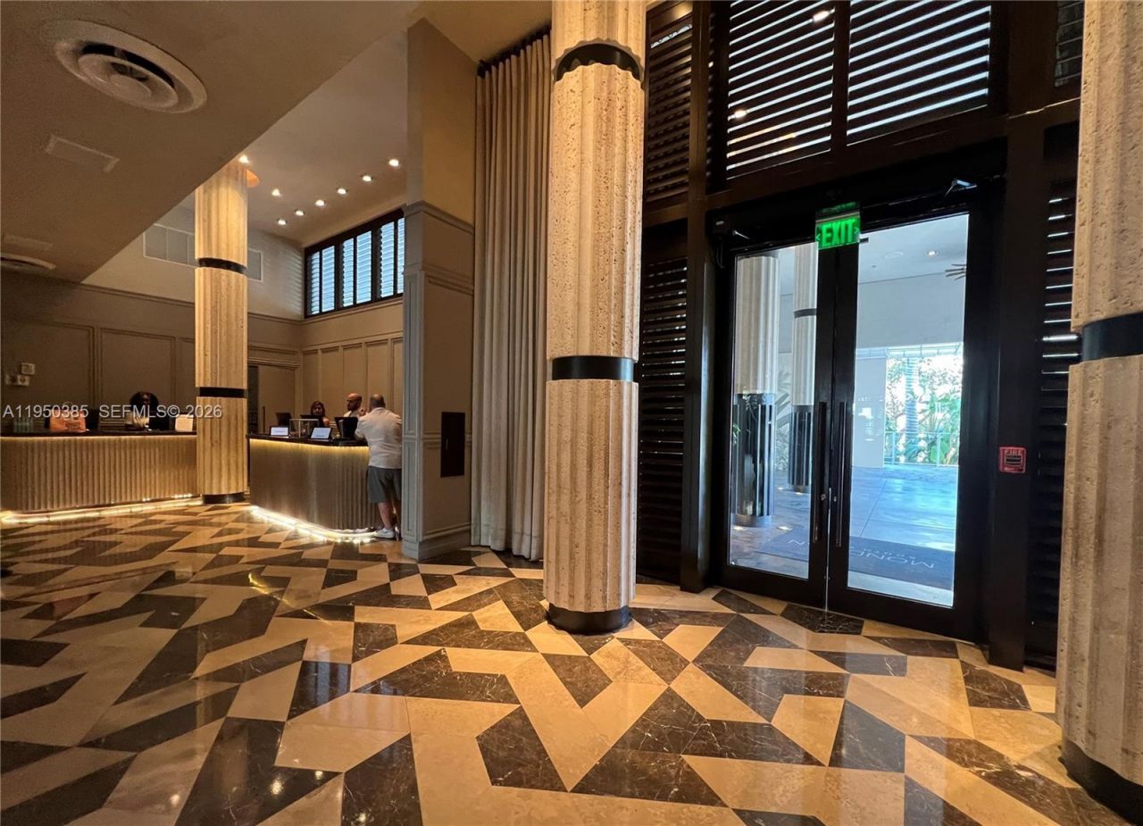 1100 West Ave , Unit 910, Miami Beach, FL 33139 Photo