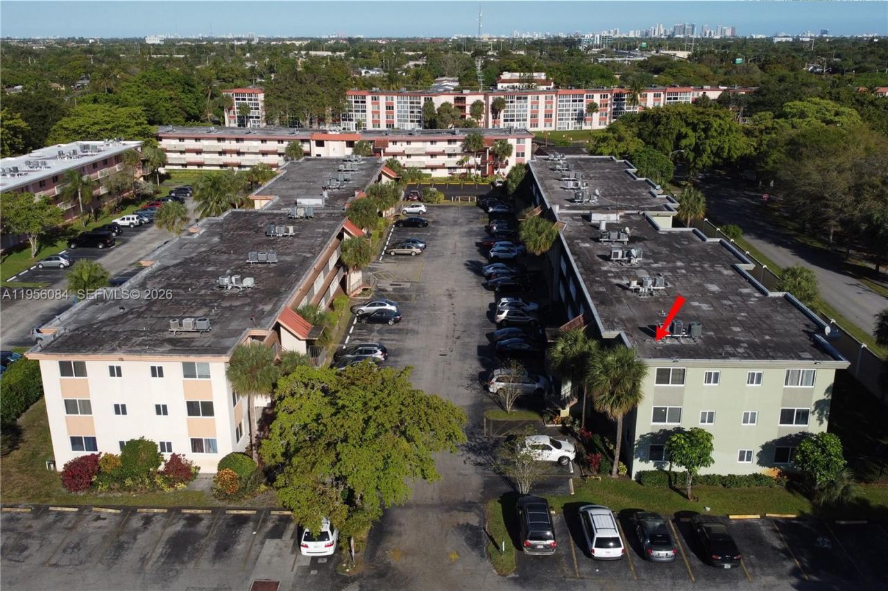 5935 Del Lago Cir, Unit 209, Sunrise, FL 33313 Photo