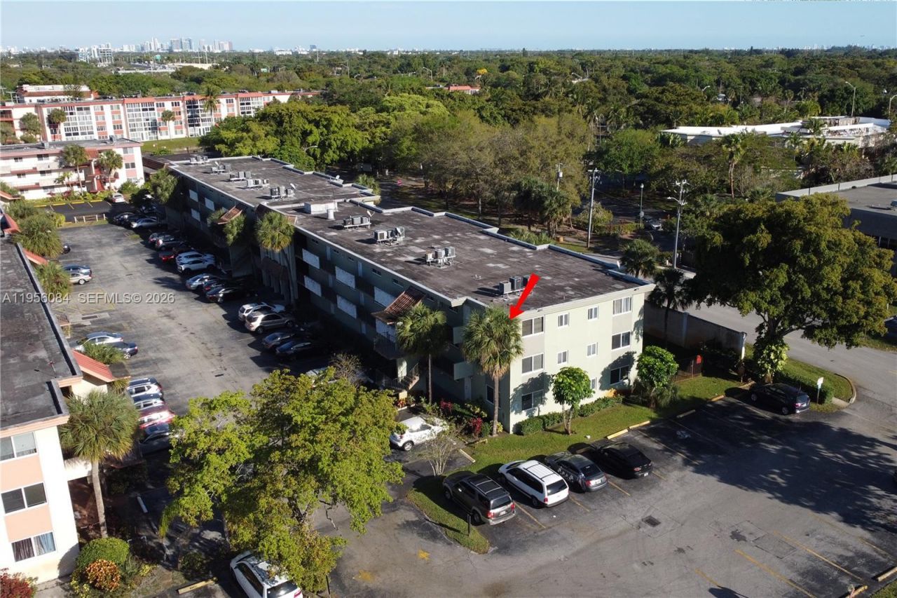 5935 Del Lago Cir, Unit 209, Sunrise, FL 33313 Photo