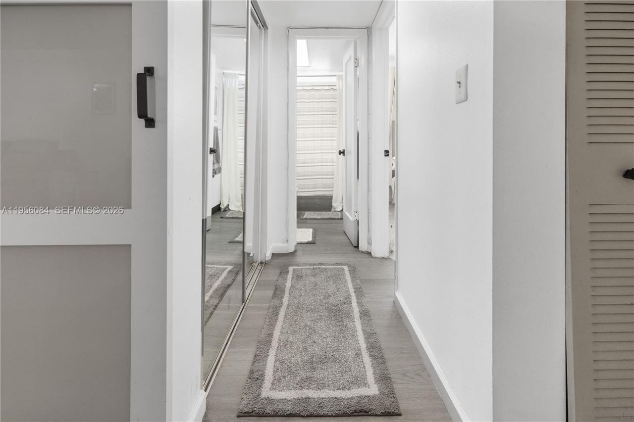 5935 Del Lago Cir, Unit 209, Sunrise, FL 33313 Photo