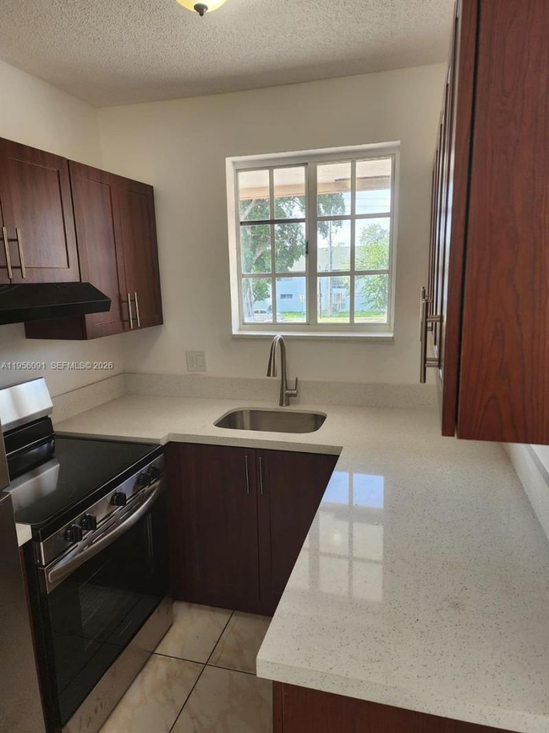 10805 SW 86th St, Unit 12, Miami, FL 33173 Photo