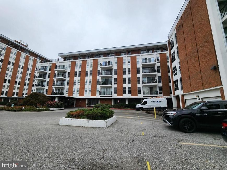 6606 Park Heights Avenue, Unit 811, Baltimore, MD 21215 Main Photo