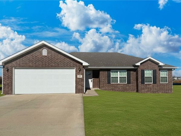 3905 E Wax Wing Drive , Siloam Springs, AR 72761