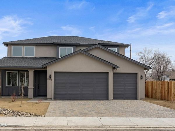 3592 Oakridge Drive, Sparks, NV 89436