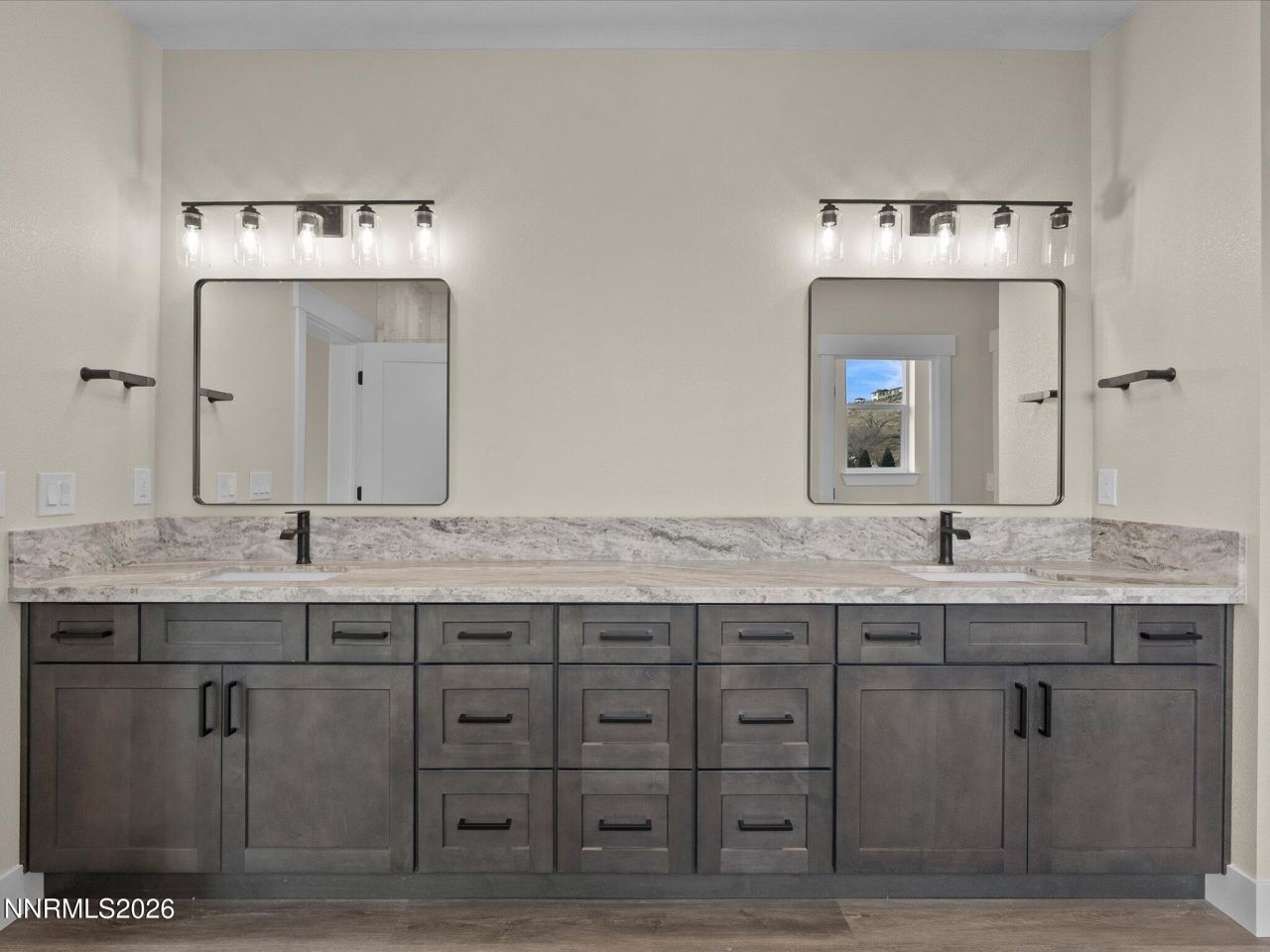 3592 Oakridge Drive, Sparks, NV 89436 Photo