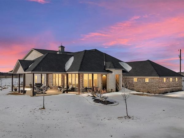 2790 W FM 922 Road, Valley View, TX 76272