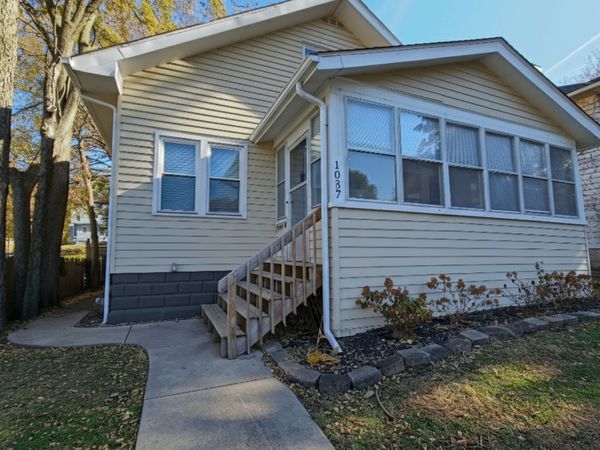 1037 22ND Street, Rock Island, IL 61201