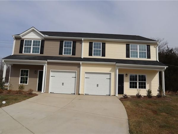 1176 Brooksridge Way , Whitsett, NC 27377