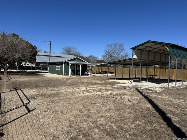 847 river, Bandera, TX 78003