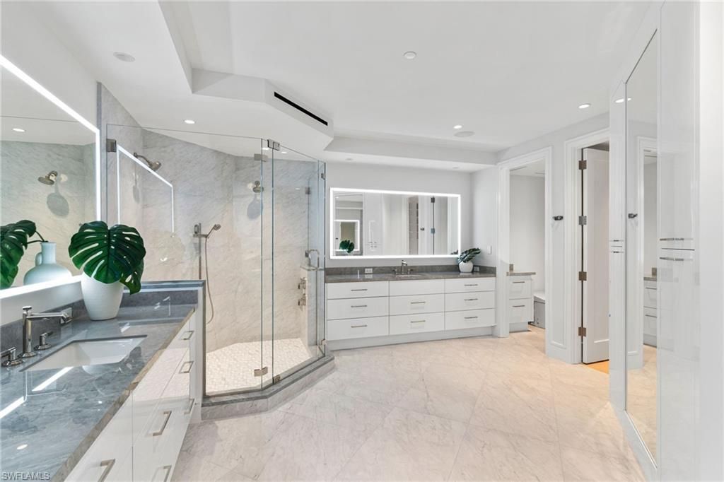 4951 Gulf Shore Blvd N, Unit PH-502, Naples, FL 34103 Photo